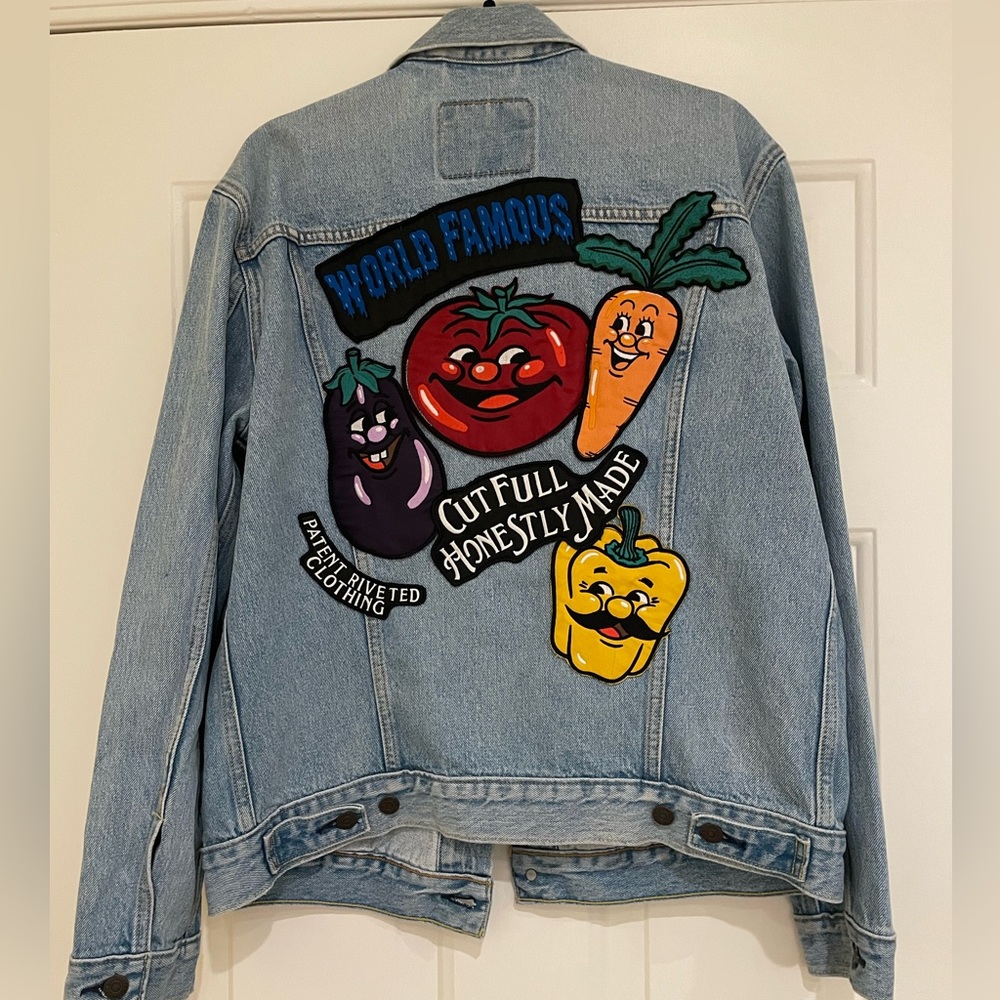 Levi’s Jean Jacket The Trucker Vegetable Patches Size Medium RARE